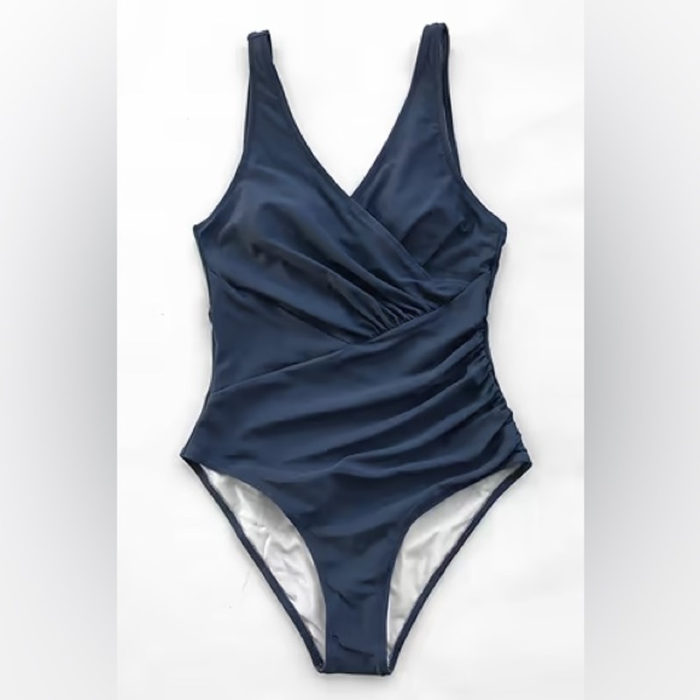 Cupshe Ruched Navy Solid One-piece Swimsuit